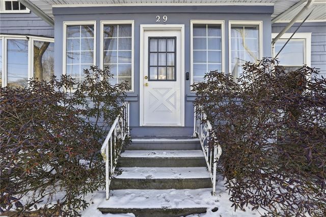 29 Grove Avenue, Lockport City, NY 14094