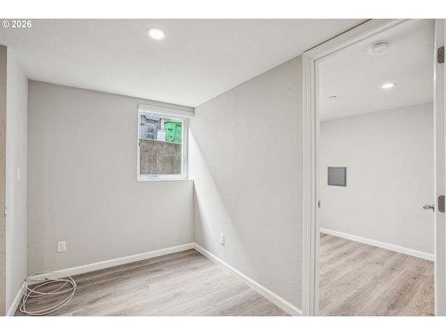 2850 Se 50TH Ave, Portland, OR 97206