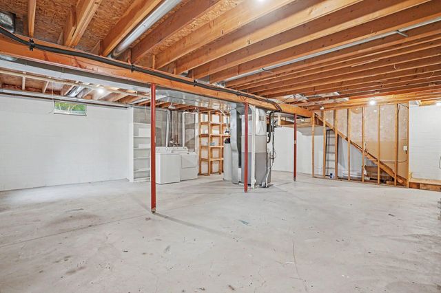 760 Brookridge Drive, Norton Shores, MI 49441