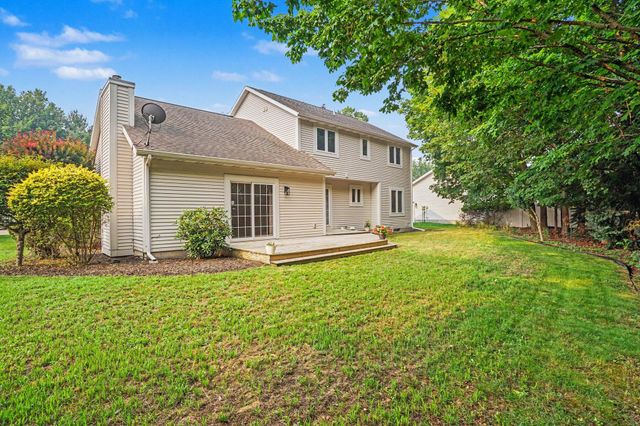 760 Brookridge Drive, Norton Shores, MI 49441
