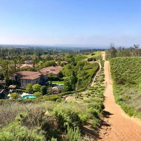 2564 NEWMAN Avenue, Tustin, CA 92782