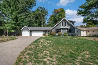 6950 Meadowcreek Drive, Georgetown Twp, MI 49426