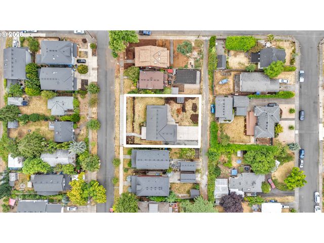6404 Se CARLTON St, Portland, OR 97206