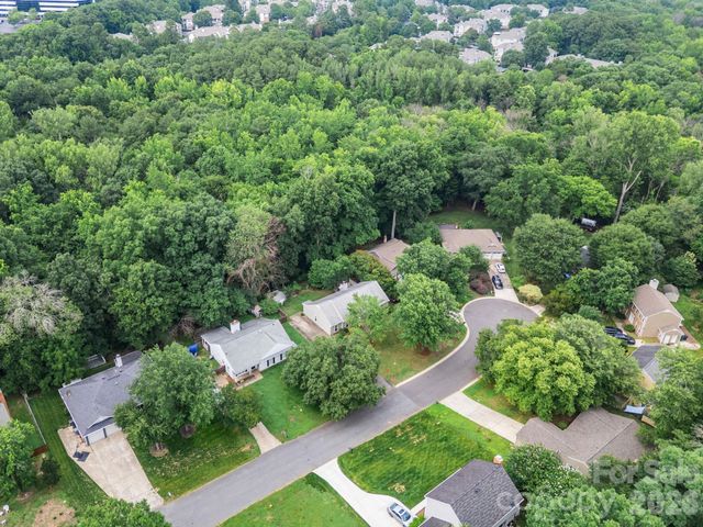 11833 Post Ridge Court, Charlotte, NC 28226