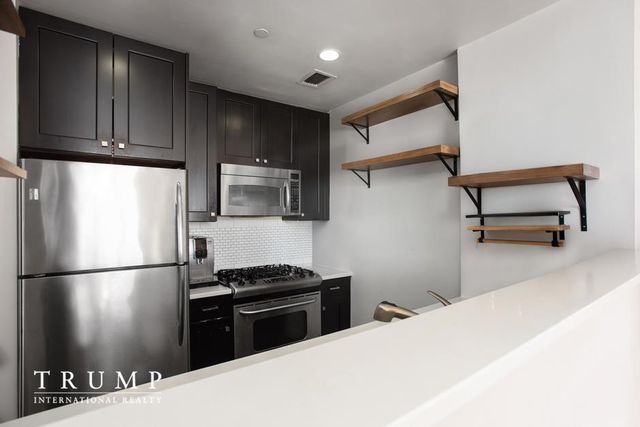 249 E 118th St Apt 2D, New York City, NY 10035