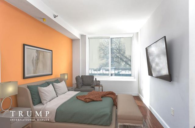 249 E 118th St Apt 2D, New York City, NY 10035