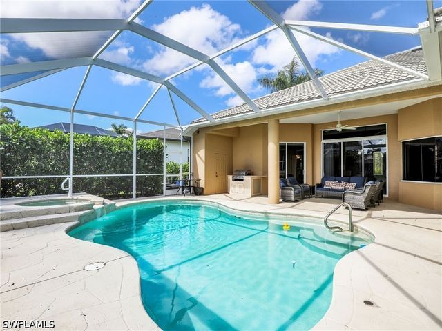 8845 Lely Island CIR, Naples, FL 34113