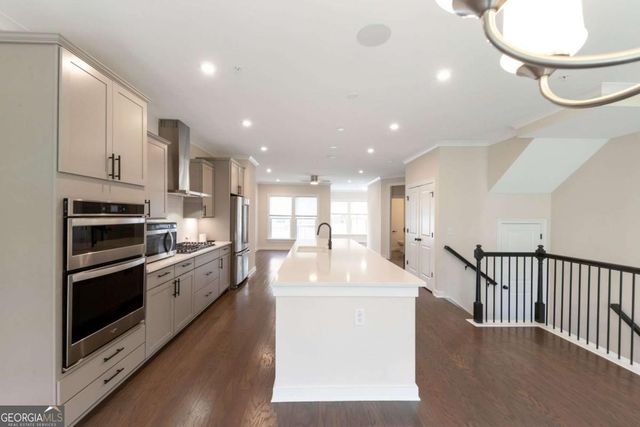 2130 Holtz Lane, Atlanta, GA 30318