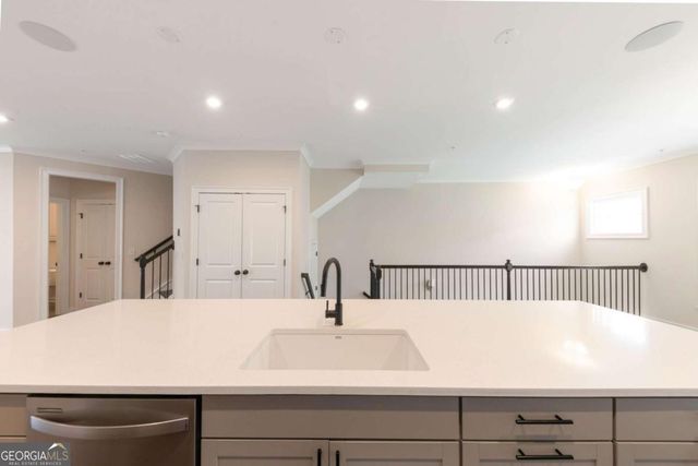2130 Holtz Lane, Atlanta, GA 30318