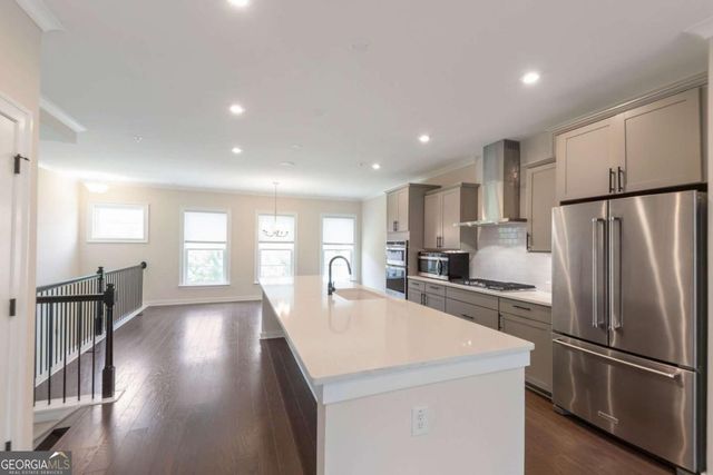 2130 Holtz Lane, Atlanta, GA 30318