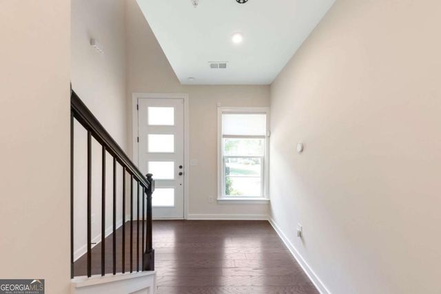 2130 Holtz Lane, Atlanta, GA 30318