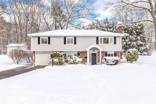 44 Agnes Dr, Framingham, MA 01701