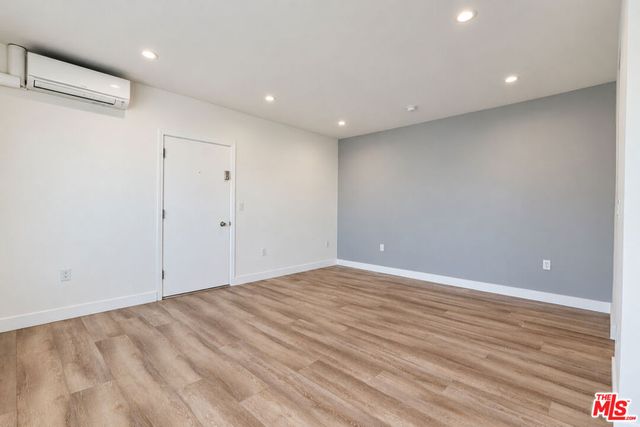 6350 Willoughby Avenue 11, Los Angeles, CA 90038