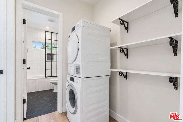 6350 Willoughby Avenue 11, Los Angeles, CA 90038