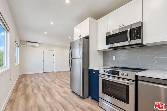 6350 Willoughby Avenue 11, Los Angeles, CA 90038