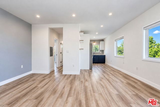 6350 Willoughby Avenue 11, Los Angeles, CA 90038