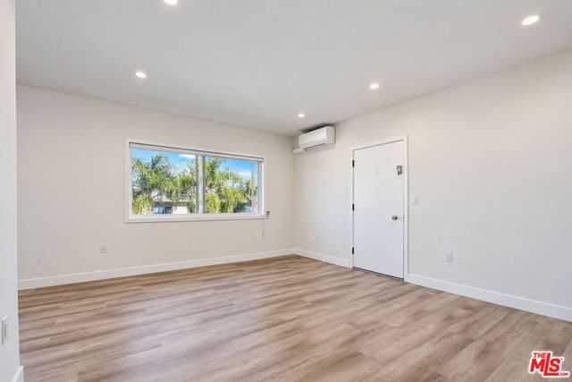 6350 Willoughby Avenue 11, Los Angeles, CA 90038