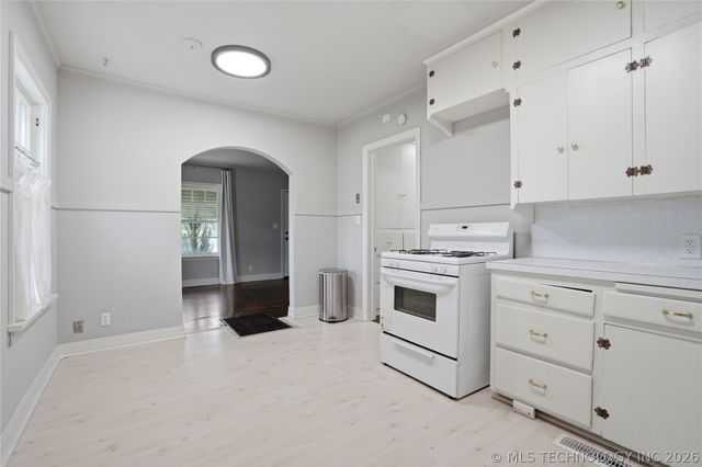 1008 N Cleveland Avenue, Sand Springs, OK 74063