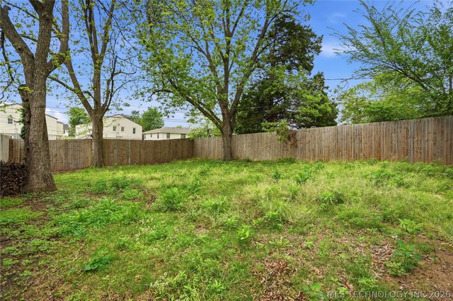 1008 N Cleveland Avenue, Sand Springs, OK 74063