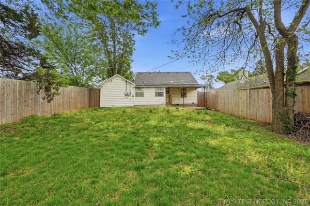 1008 N Cleveland Avenue, Sand Springs, OK 74063