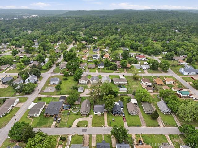 1008 N Cleveland Avenue, Sand Springs, OK 74063