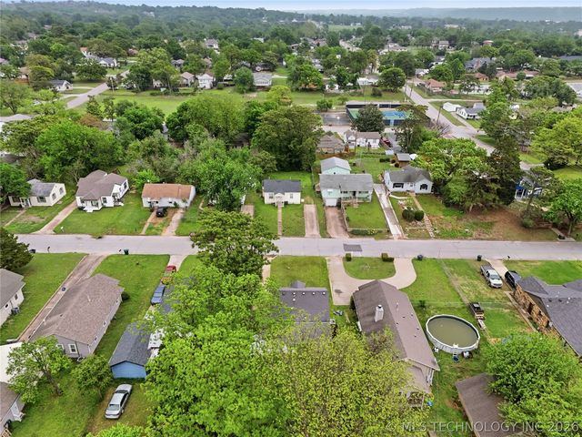 1008 N Cleveland Avenue, Sand Springs, OK 74063