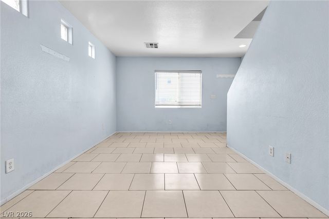 5178 Paradise Skies Avenue, Las Vegas, NV 89156