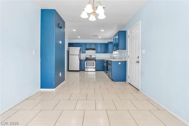 5178 Paradise Skies Avenue, Las Vegas, NV 89156