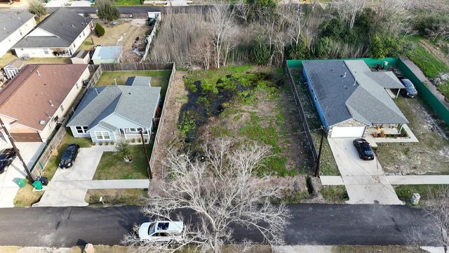 9825 Signet, Houston, TX 77029