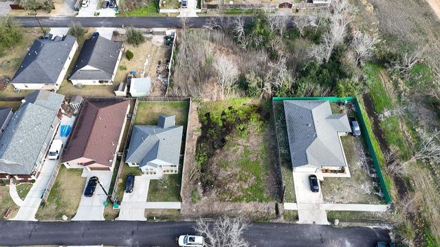 9825 Signet, Houston, TX 77029