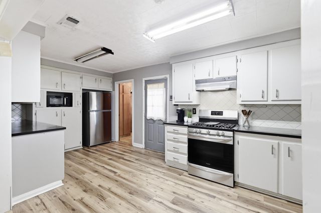 406 Highland Dr, Houma, LA 70364