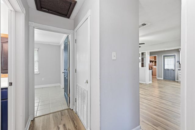 406 Highland Dr, Houma, LA 70364