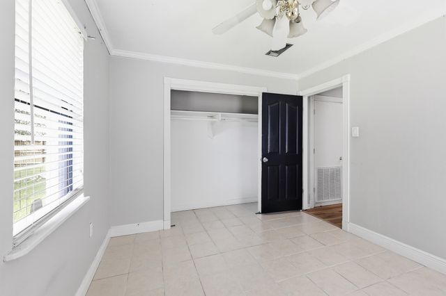 406 Highland Dr, Houma, LA 70364
