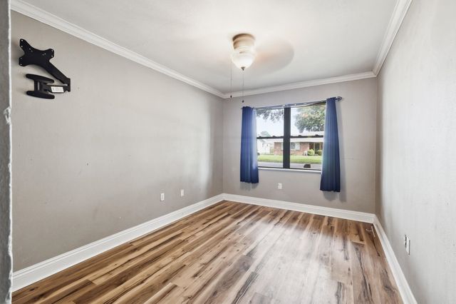 406 Highland Dr, Houma, LA 70364