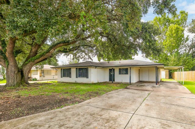 406 Highland Dr, Houma, LA 70364