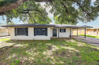 406 Highland Dr, Houma, LA 70364