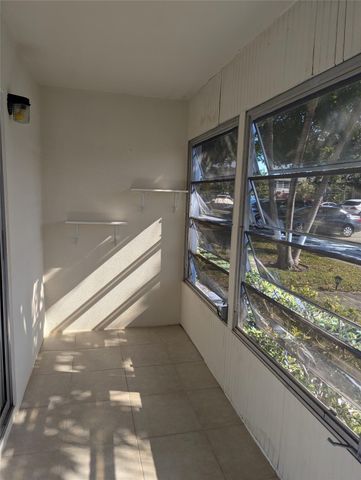 190 Oakridge M, Deerfield Beach, FL 33442