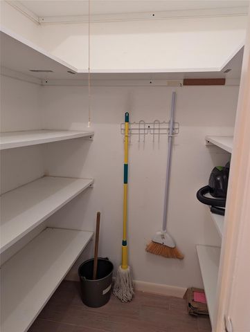 190 Oakridge M, Deerfield Beach, FL 33442