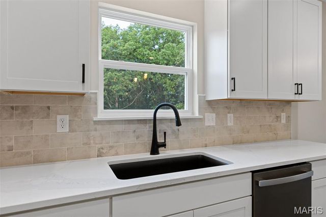 225 Windmill View Drive, O'fallon, MO 63385