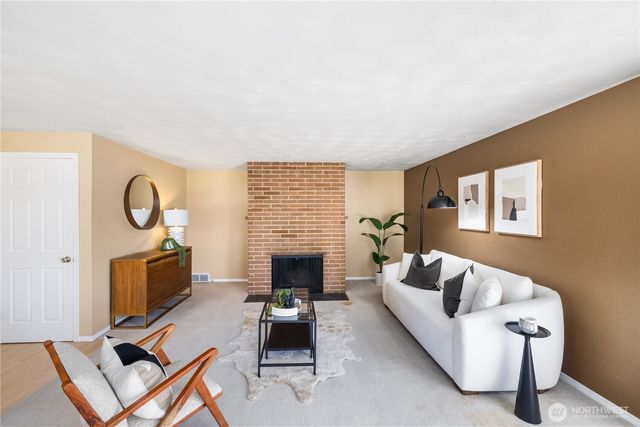 7025 S L Street, Tacoma, WA 98408