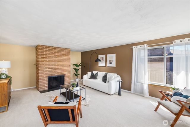 7025 S L Street, Tacoma, WA 98408