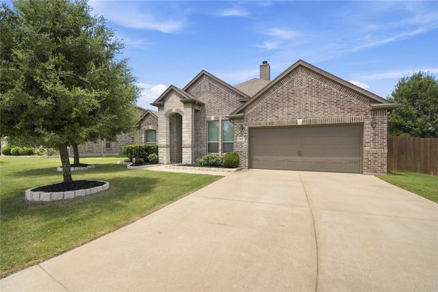 205 Canterbury Court, Midlothian, TX 76065