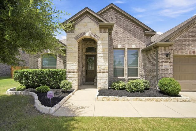 205 Canterbury Court, Midlothian, TX 76065