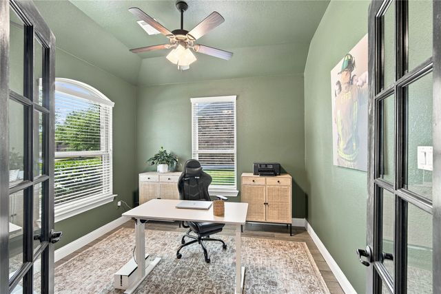 205 Canterbury Court, Midlothian, TX 76065
