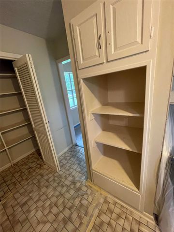 10306 Twin Hills Court, Houston, TX 77031