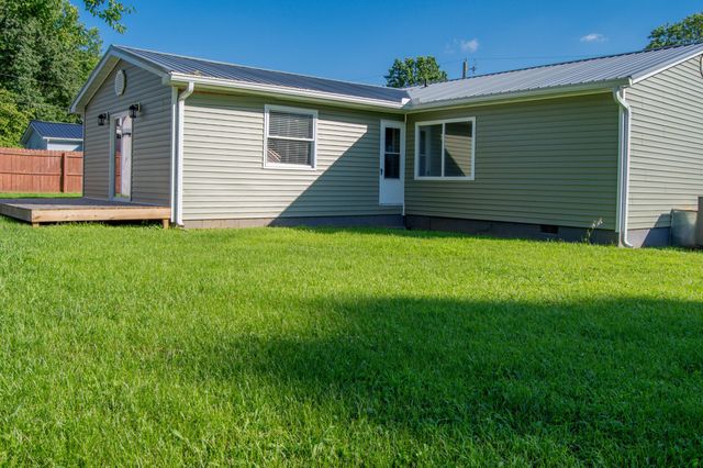 1512 Meadowbrook Road Road, Vanceburg, KY 41179