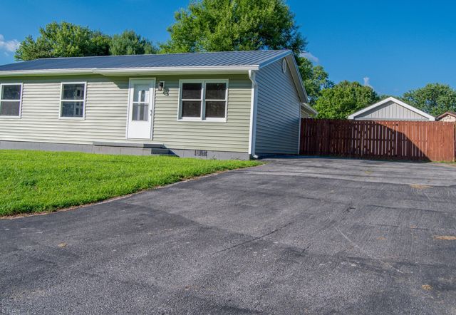 1512 Meadowbrook Road Road, Vanceburg, KY 41179