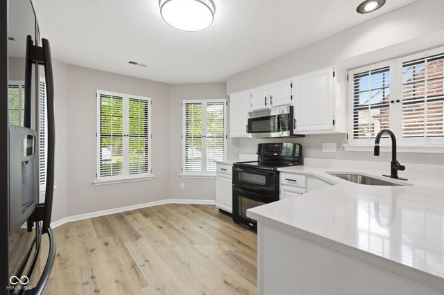 5020 Eagles Watch Drive, Indianapolis, IN 46254