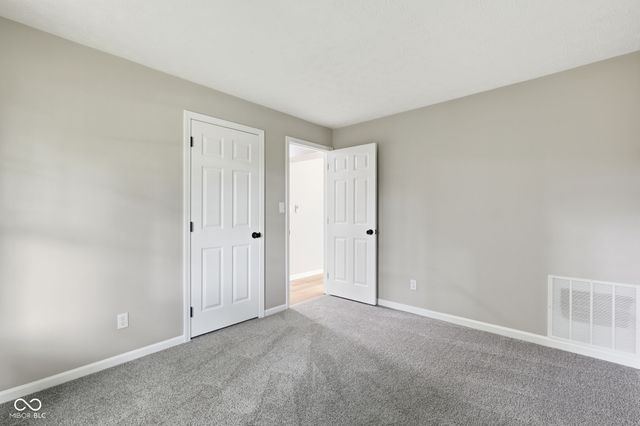 5020 Eagles Watch Drive, Indianapolis, IN 46254