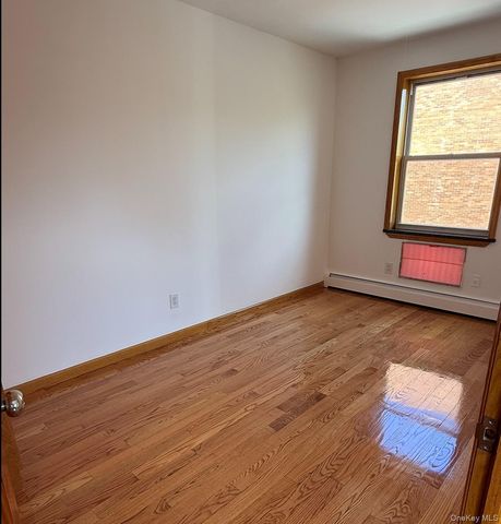 7177 159th Street 3D, Fresh Meadows, NY 11365